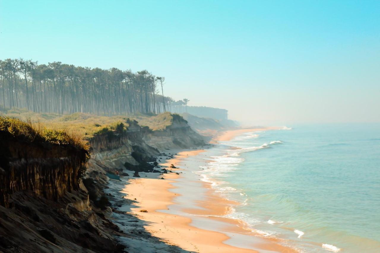 Surfivor Surf Camp 호텔 에스모리츠 외부 사진