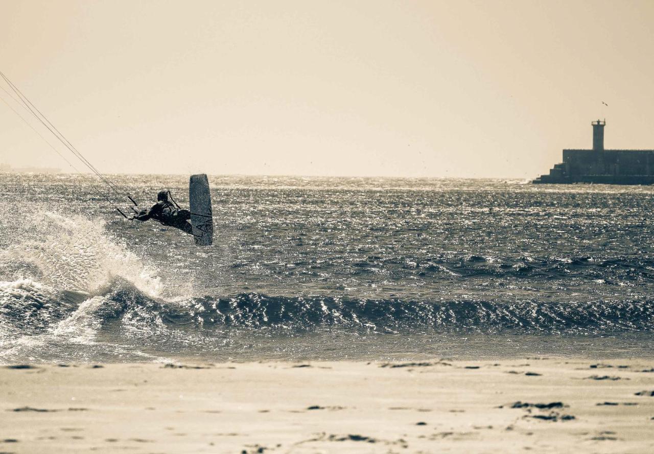 Surfivor Surf Camp 호텔 에스모리츠 외부 사진